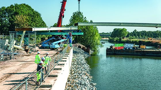 Voetgangersbrug